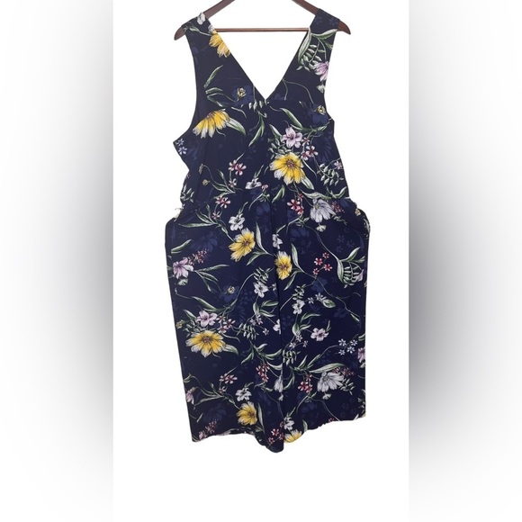Reitman's Floral Navy Blue Wide Leg Cropped Jumpsuit Size XXL - Picture 7 of 10